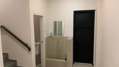 Hero Slide