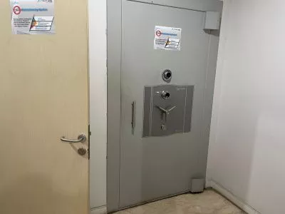 Hero Slide