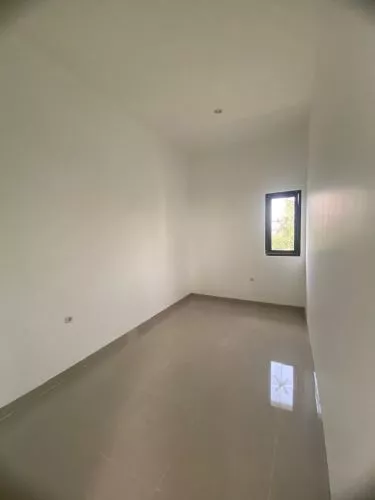 Hero Slide