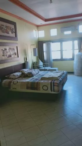 Hero Slide