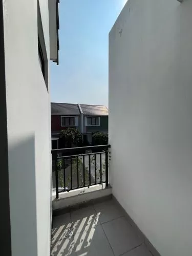 Hero Slide