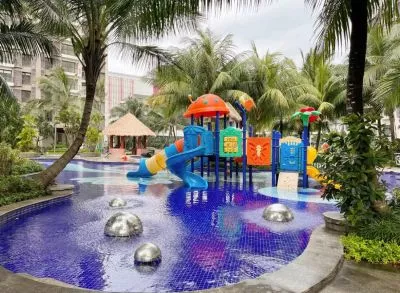 Hero Slide