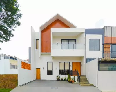 Hero Slide
