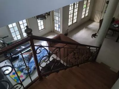 Hero Slide