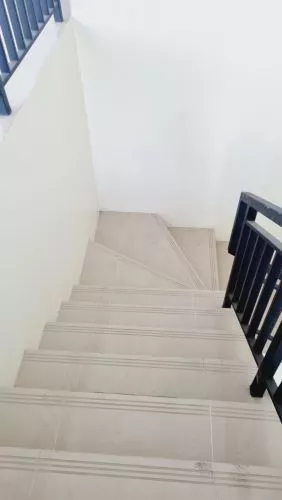 Hero Slide