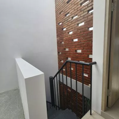 Hero Slide
