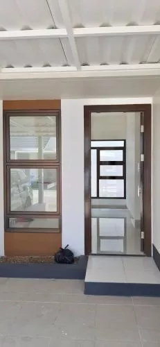 Hero Slide