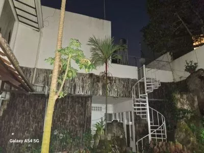 Hero Slide