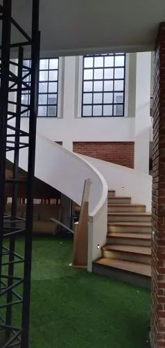 Hero Slide