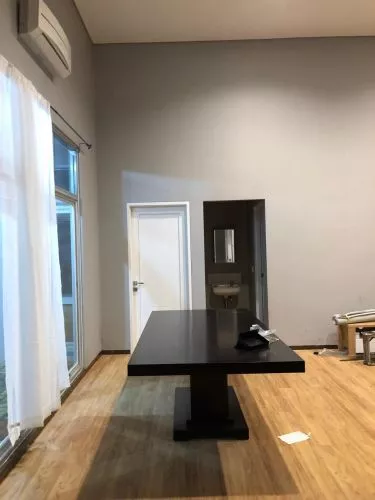 Hero Slide