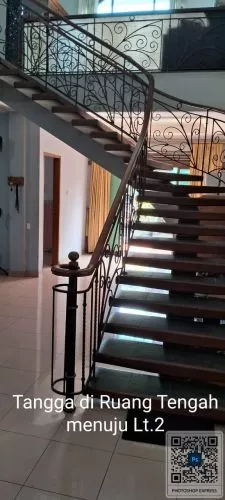 Hero Slide