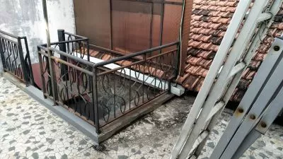 Hero Slide