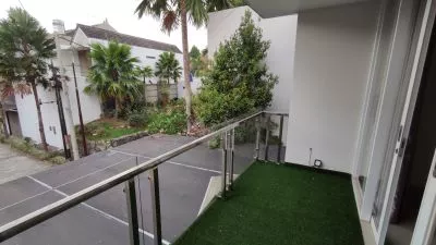 Hero Slide