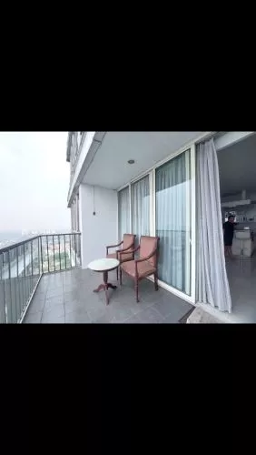 Hero Slide