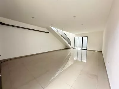 Hero Slide