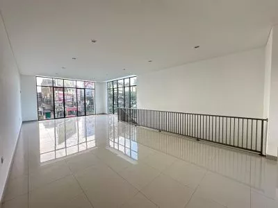 Hero Slide