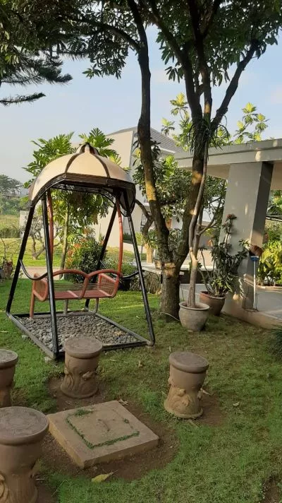 Hero Slide