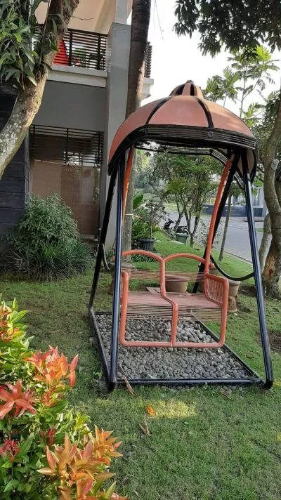 Hero Slide