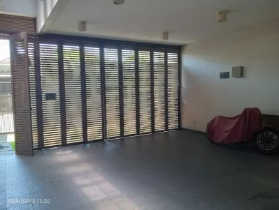 Hero Slide