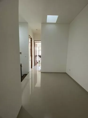 Hero Slide