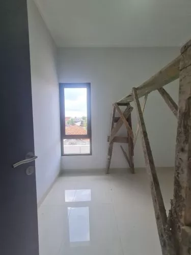 Hero Slide