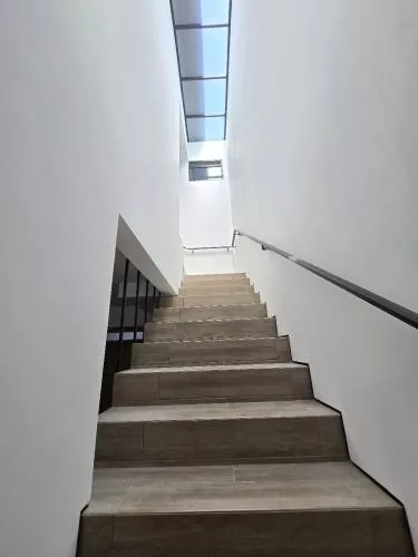 Hero Slide
