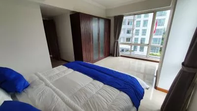 Hero Slide