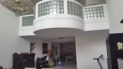 Hero Slide