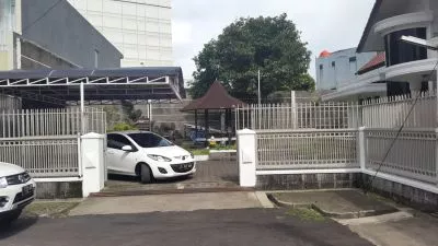 Hero Slide