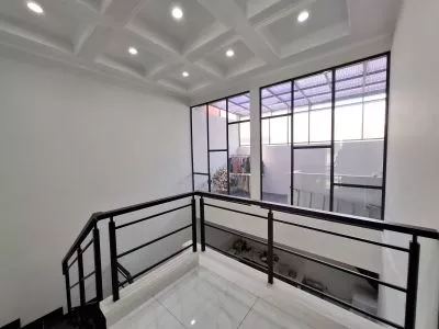 Hero Slide
