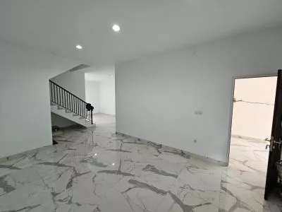 Hero Slide
