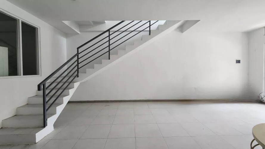 Hero Slide
