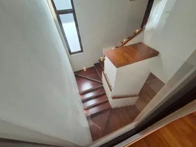 Hero Slide