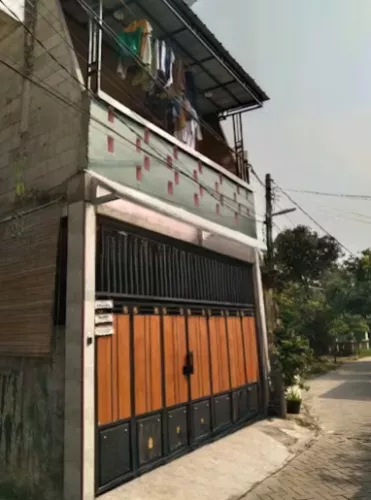 Dijual Rumah 4KT 125m di Jl Jambu Gang H amsar Gondrong Cipondoh