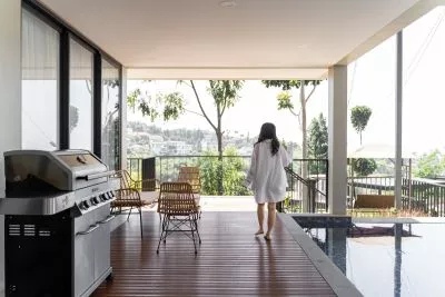 Hero Slide