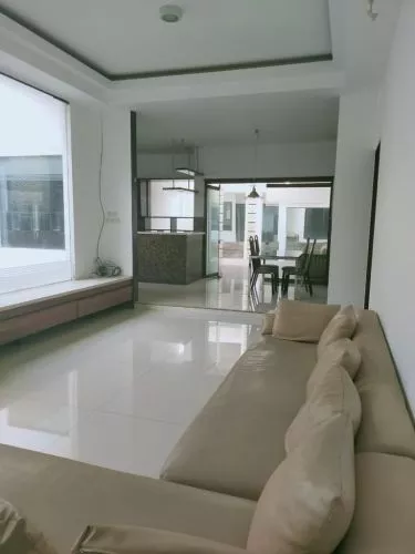 Hero Slide