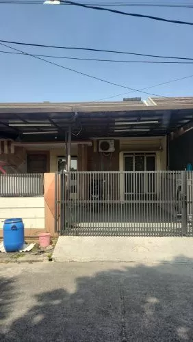 Rumah Minimalis di Taman Holis Indah 2