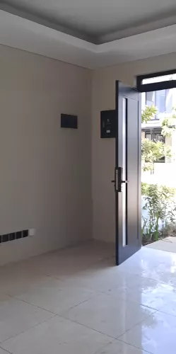 Hero Slide