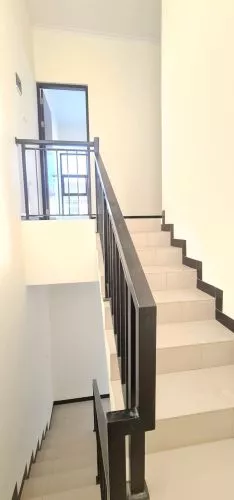 Hero Slide