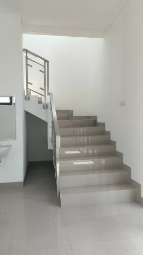 Hero Slide