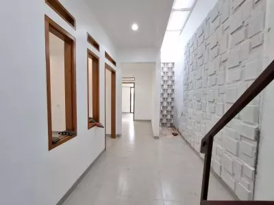Hero Slide