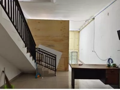 Hero Slide