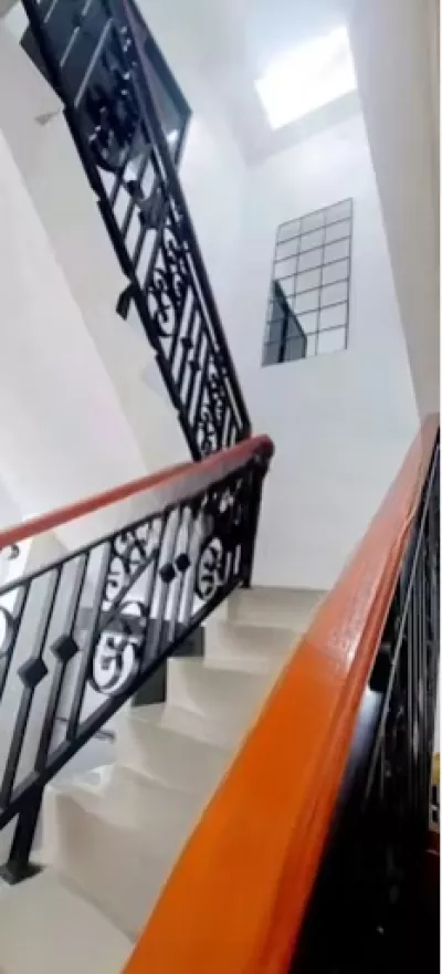Hero Slide