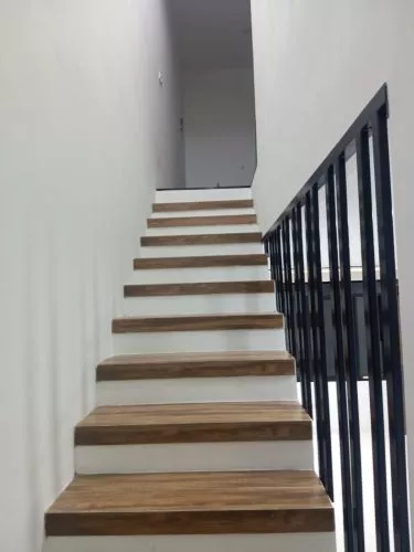 Hero Slide