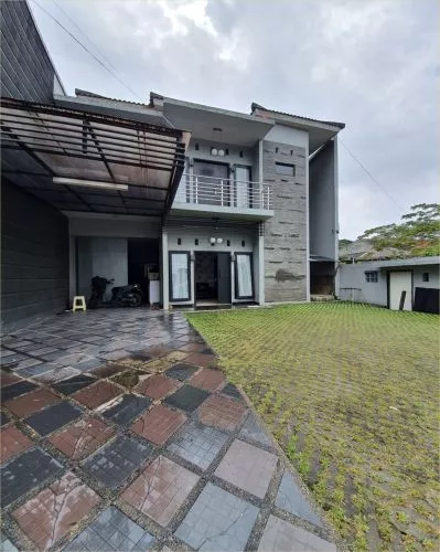 Rumah Dengan Kolam Renang Mainrod Sukamulya Sayap Pasteur Bandung