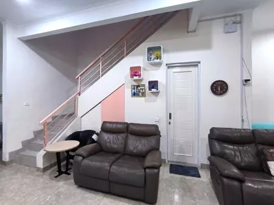 Hero Slide