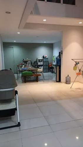 Hero Slide