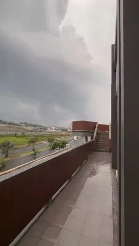 Hero Slide
