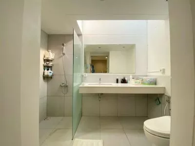 Hero Slide
