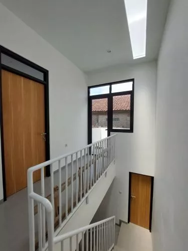 Hero Slide